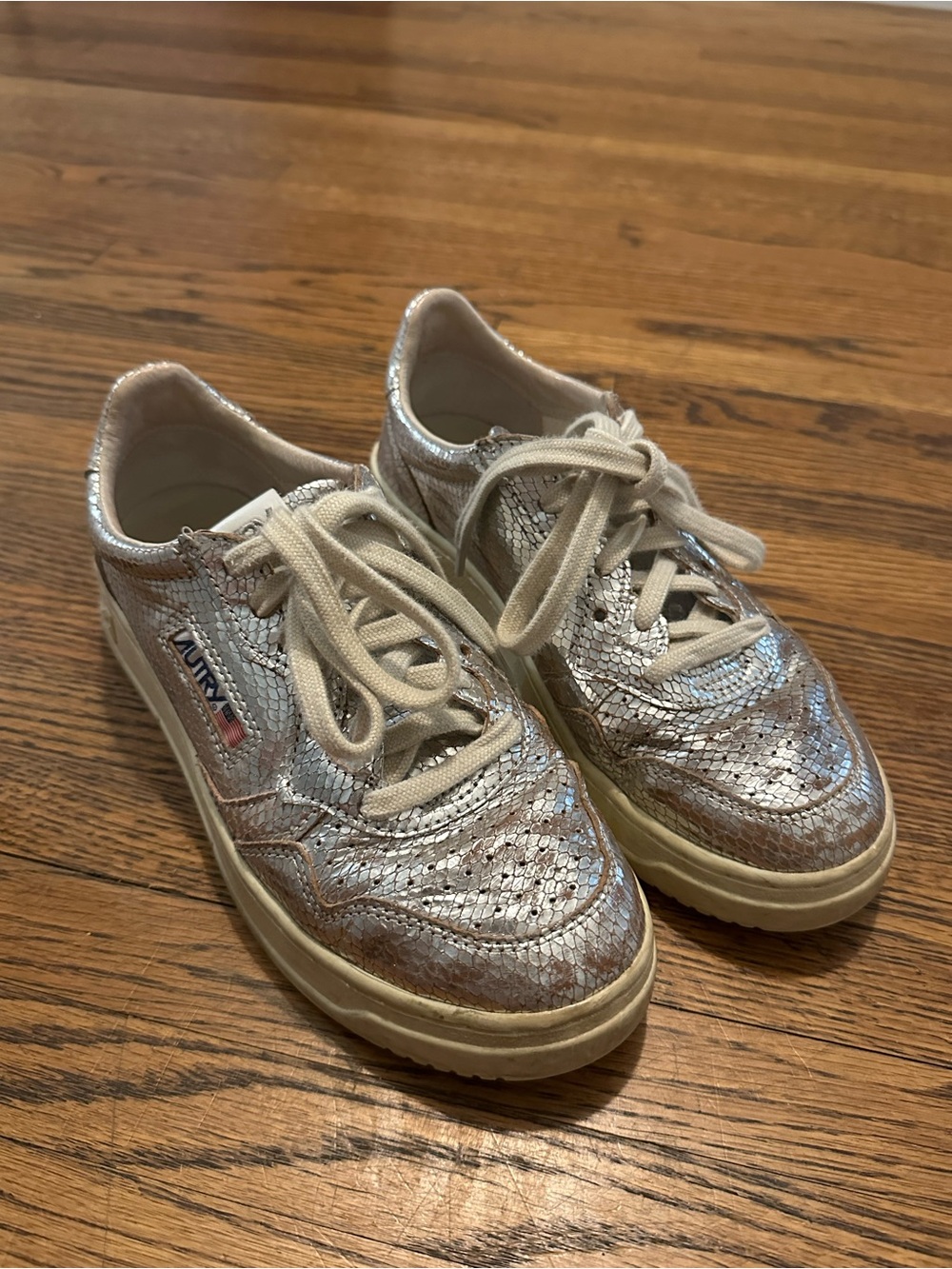 Autry medalist womens Silver Metallic Platform Sneakers with Lace-Up